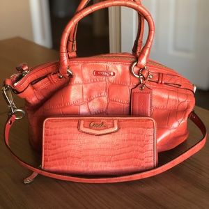 Authentic coach purse and matching wallet